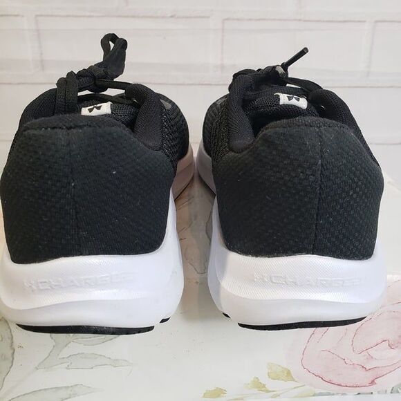 Under Armour Charged Pursuit Black Canvas Sneakers womens 7.5 Athletic Shoes - Picture 4 of 8